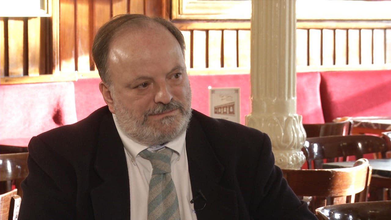 El Doctor Julio Ancochea, un merengue y un apasionado del humanismo.