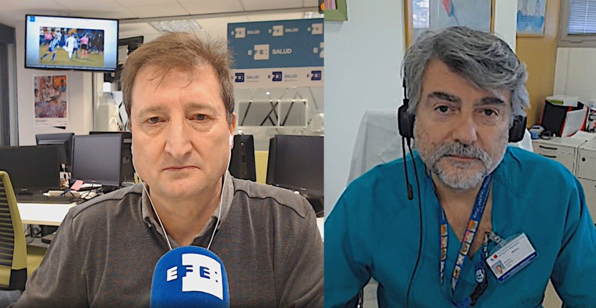 El doctor Manuel Sánchez Luna en su despacho del Hospital Gregorio Marañón de Madrid