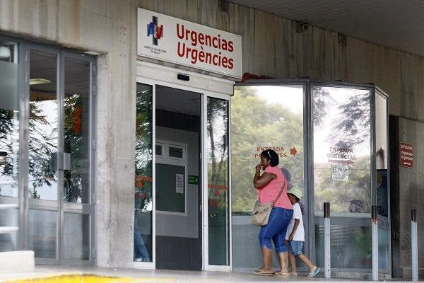 Acceso a Urgencias del hospital Hospital Sant Joan de Alicante. Efesalud.com