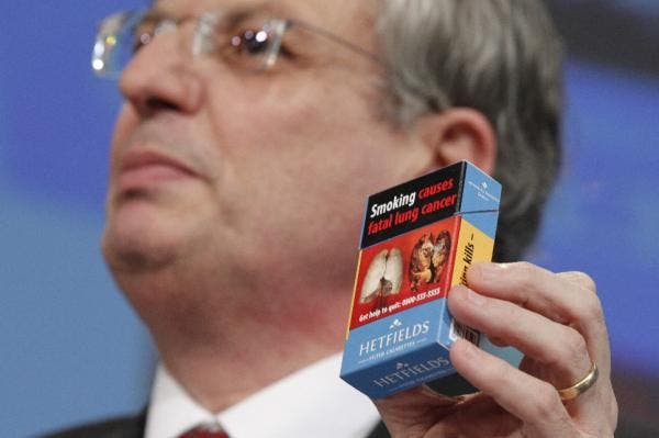 La CE prosigue la lucha contra el tabaco