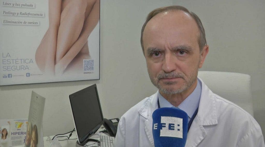 El doctor Eduardo López Bran-efe