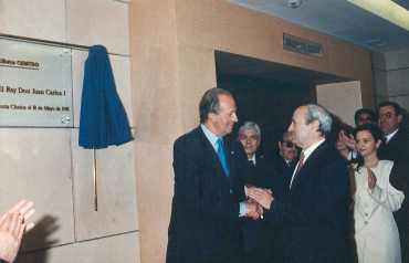 Inauguración de la Clinica CEMTRO en Mayo de 1998 por el entonces Rey de España, Juan Carlos I, hoy Rey emérito, padre del actual Rey, Felipe VI