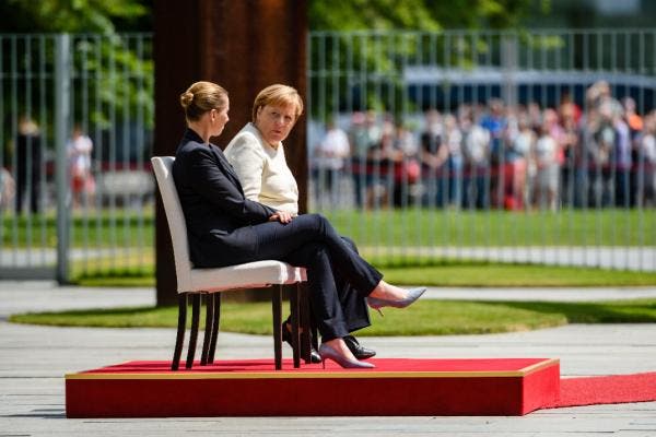Merkel tras su tercer temblor afirma encontrarse “muy bien”