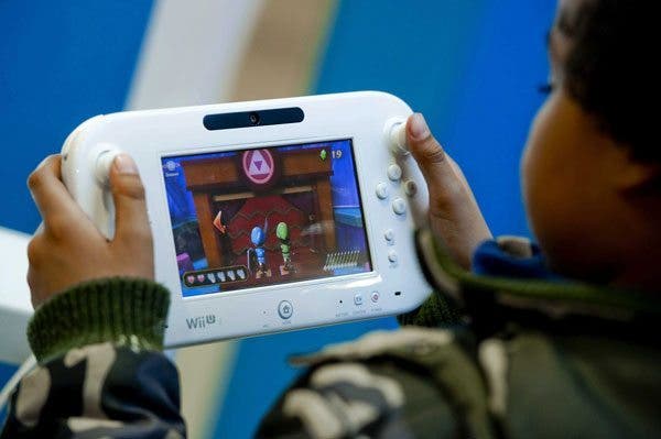 Un niño jugando a un videojuego. Efesalud.com