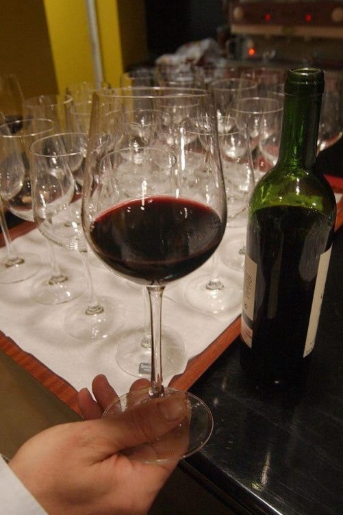El vino en la dieta mediterránea y sus beneficios cardiovasculares