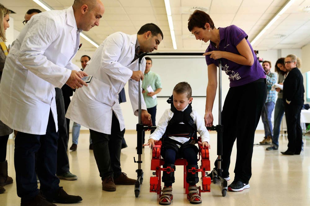 El primer exoesqueleto pediátrico portable empezará a usarse en España