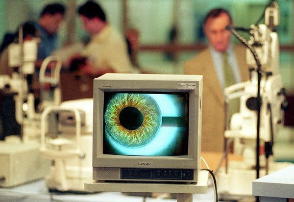 La salud visual se resiente por la crisis: caen las visitas al oftalmólogo