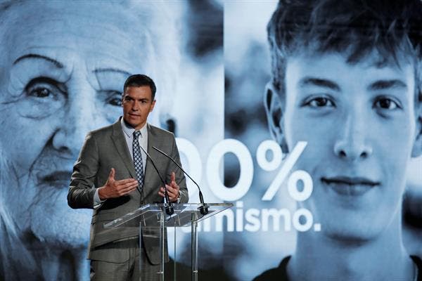 Sánchez se fija un nuevo objetivo en la vacunación: “A por el 90 %”