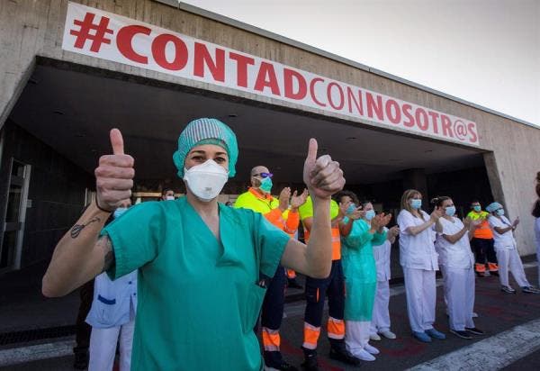 El contagio por coronavirus en sanitarios baja al 5% en el mundo