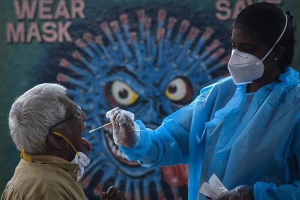 Récord de contagios covid en un solo día en España: 179.125 infectados