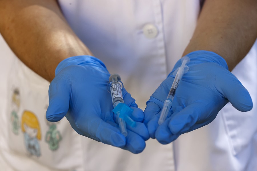 Guía de dudas y aclaraciones sobre la vacunación contra la covid y la gripe