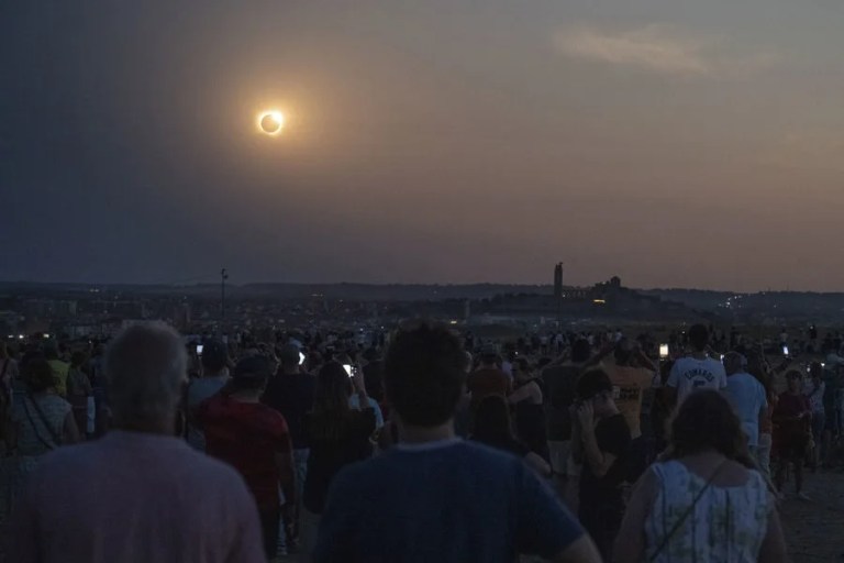 eclipse solar ojos
